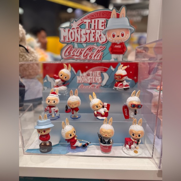 The Monsters/Coca-Cola Blind Box Figurine - Picture 5 of 11